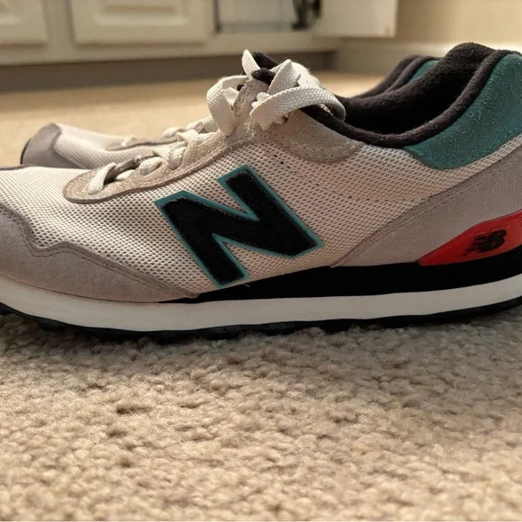 New Balance 515, women's 9.5B, white/gray/teal/red - Picture 4 of 9